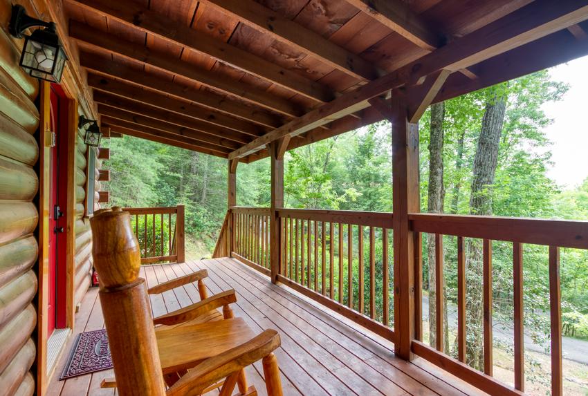 view from hot tub to front entrance